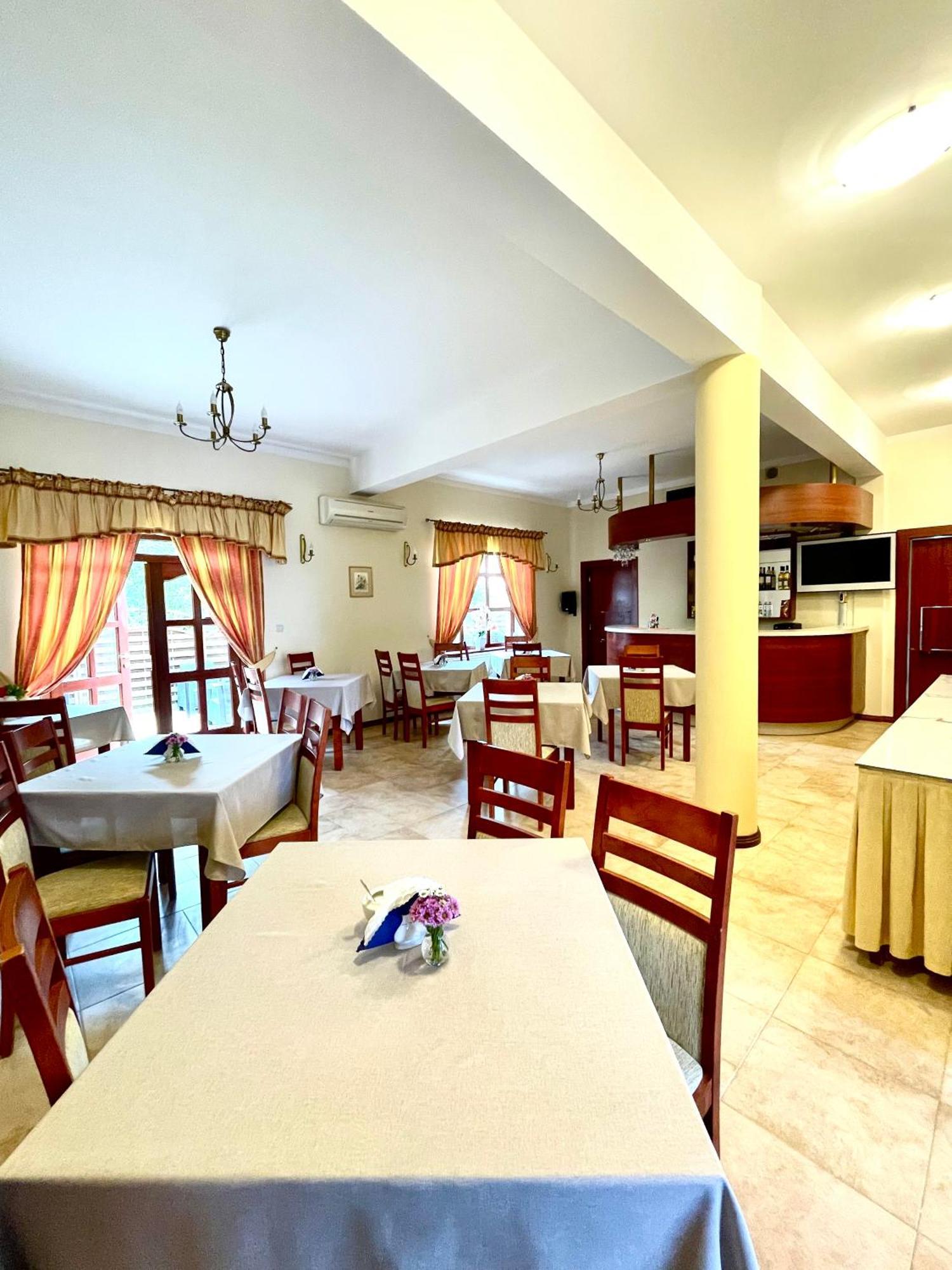 Villa Riviera -Adults Only Rewal Esterno foto